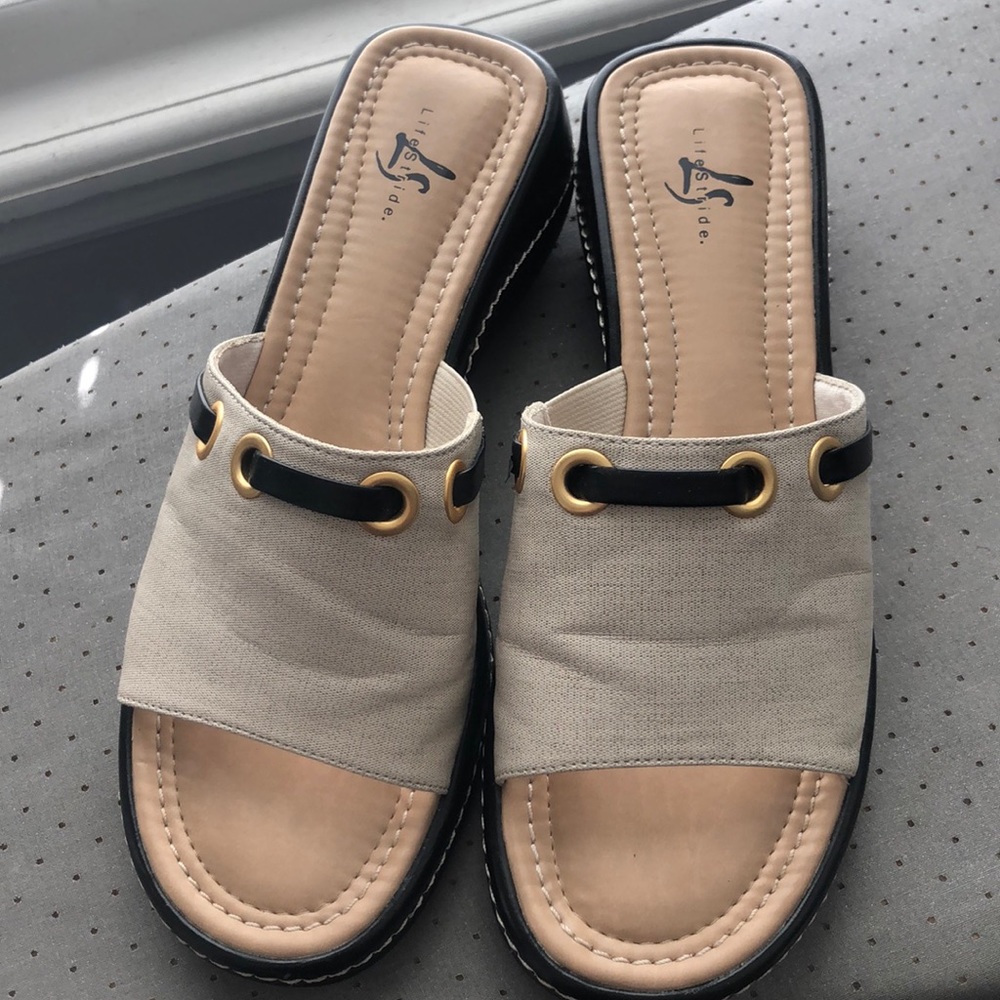 LifeStride sandals